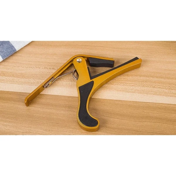 ukulele @ guitar capo